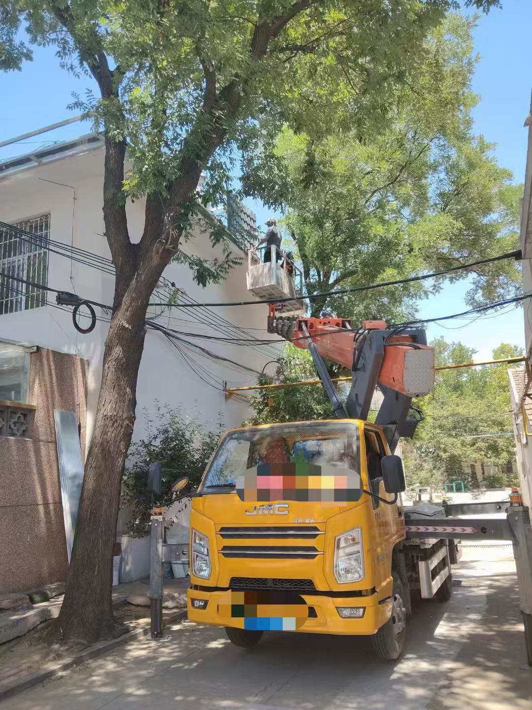 文登区高空作业车能吊装重物吗？最大承载多少公斤？