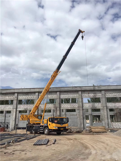文登区吊装作业前会做设备检查吗？安全保障措施有哪些？