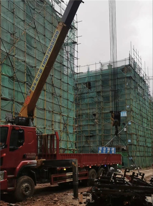 文登区“慢工细活”—— 吊车的 “微动控制” 技术