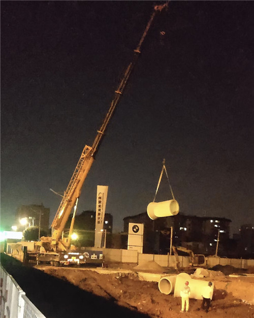 文登区“弯臂矫正”—— 吊车的 “形变补偿” 技术