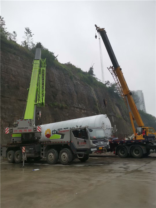 文登区“不怕风雨冻”—— 吊车的 “恶劣环境适应” 技术